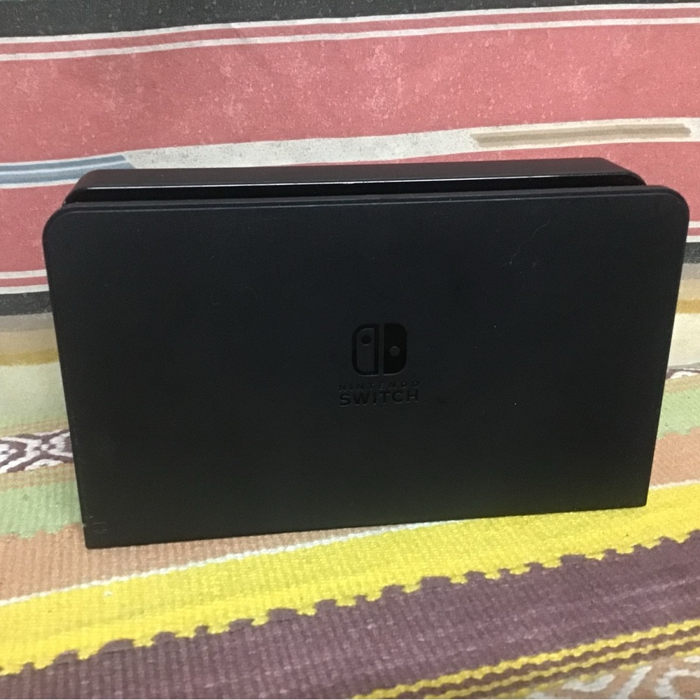 Nintendo Switch Dock - Black (HAC-007) missing door